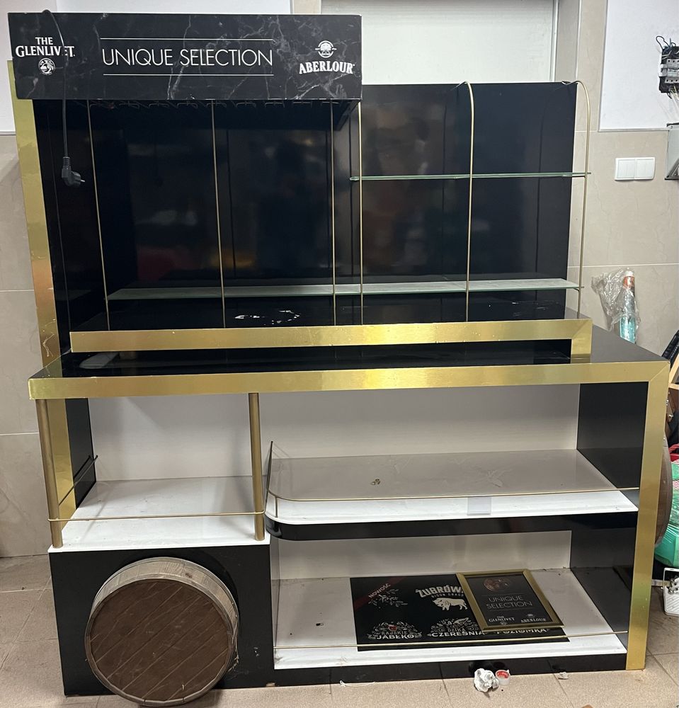 Barek ekspozycja stand wystawka do alkoholu