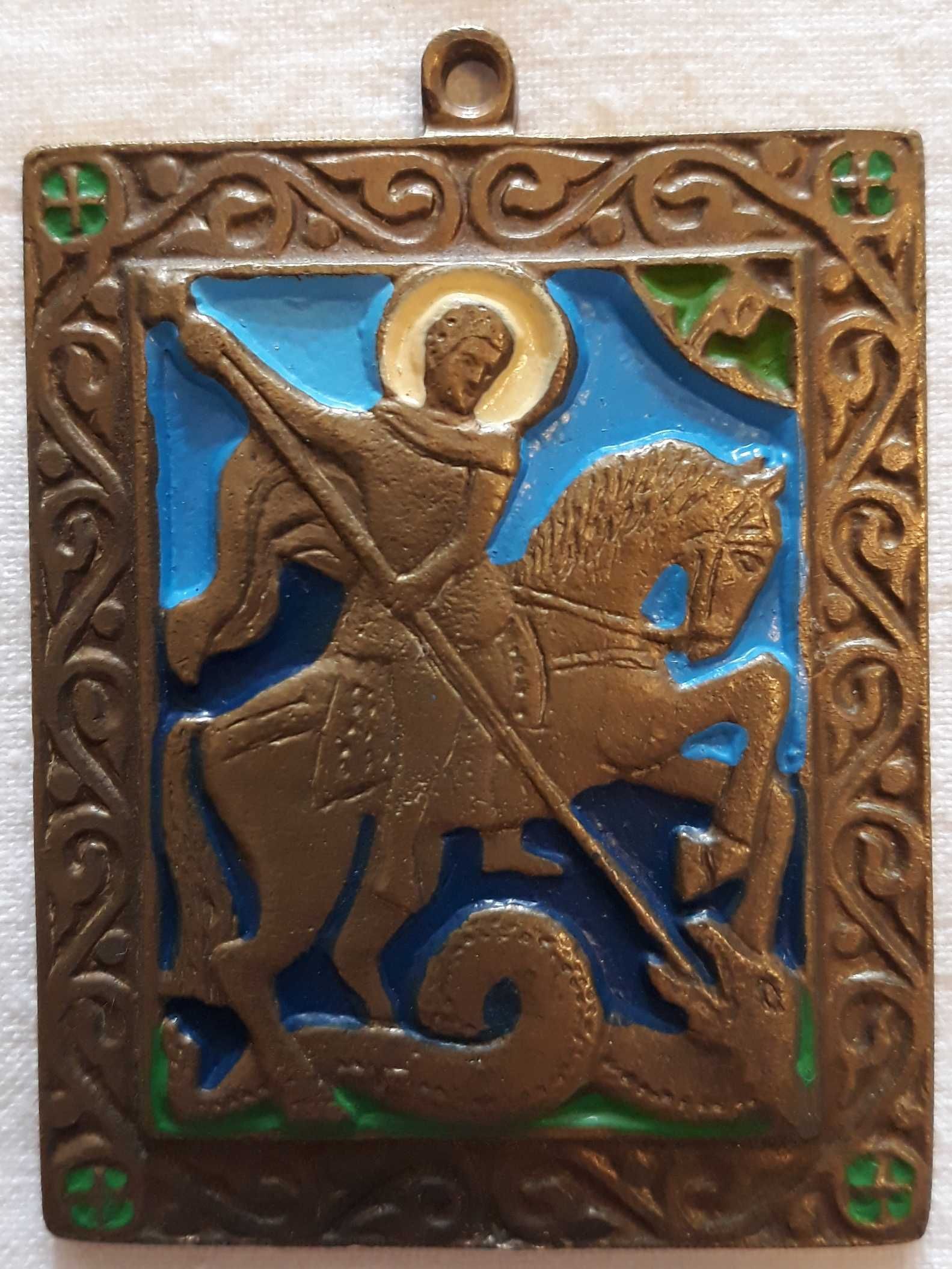 Ikonka mosiężna św. Jerzy walczący ze smokiem