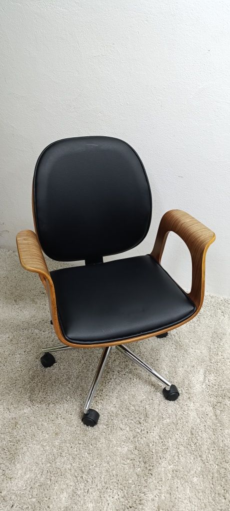 Fotel biurowy Patron-100/67cm.