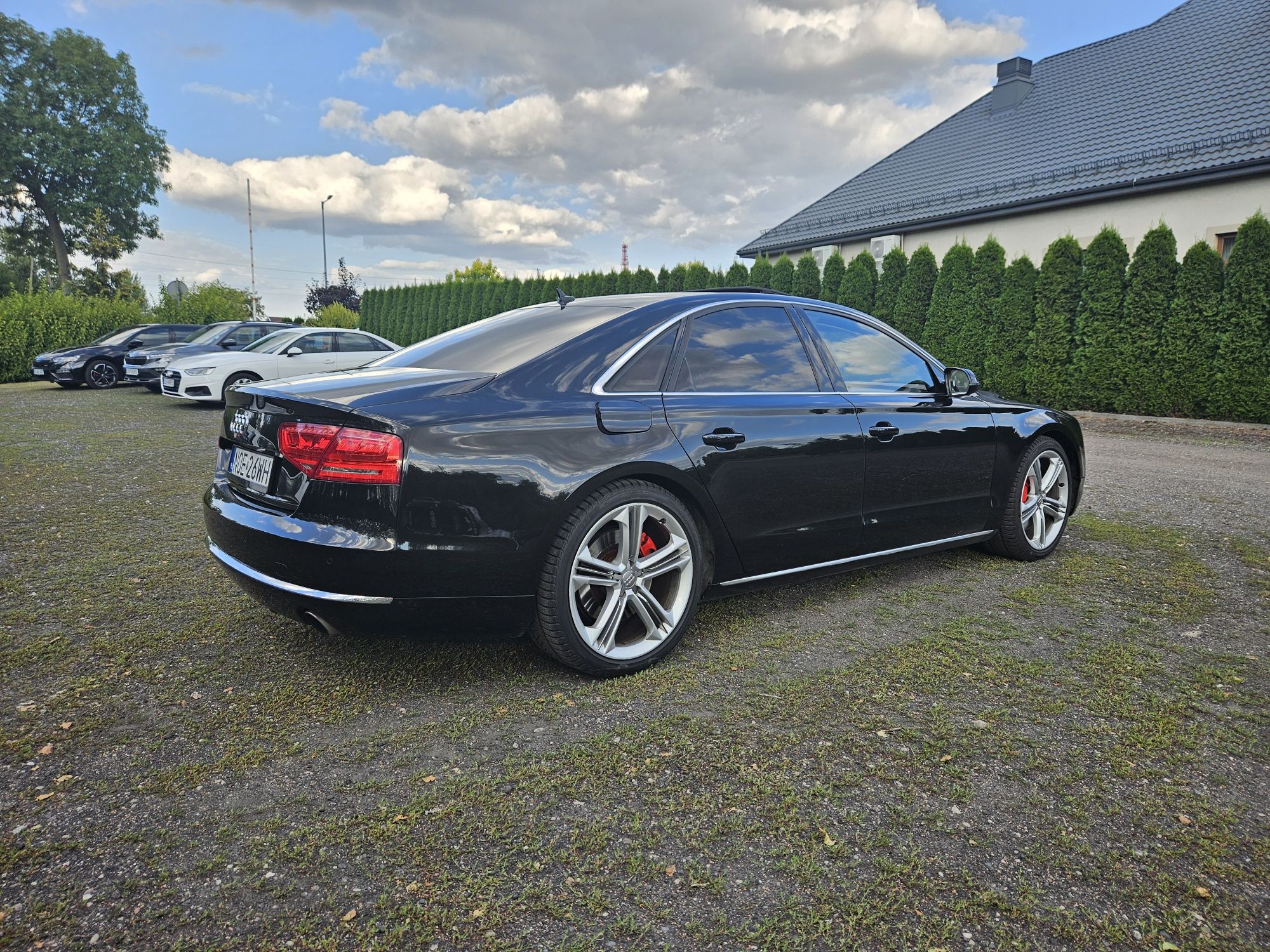 Audi A8 D4 4,2l po kolizji bogate wyposażenie 3xTv Bang Olufsen