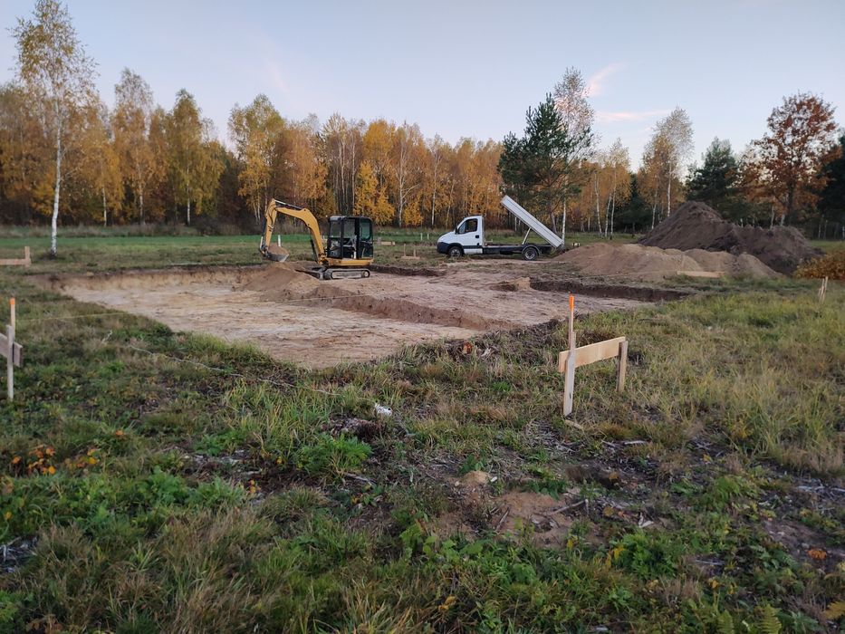 Usługi minikoparką minikoparka koparka 2850kg cat 302.5C