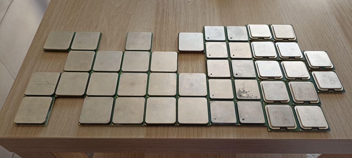 Komputer stacjonarny na części Procesory AMD K6 Intel Celeron Pentium