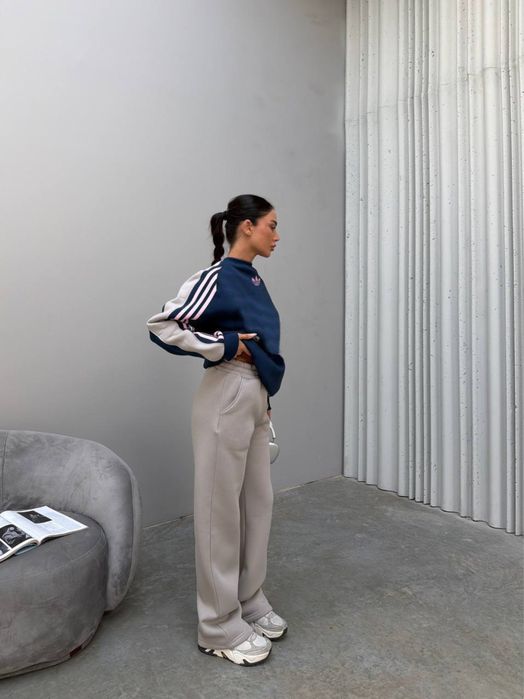 Жіночий теплий костюм