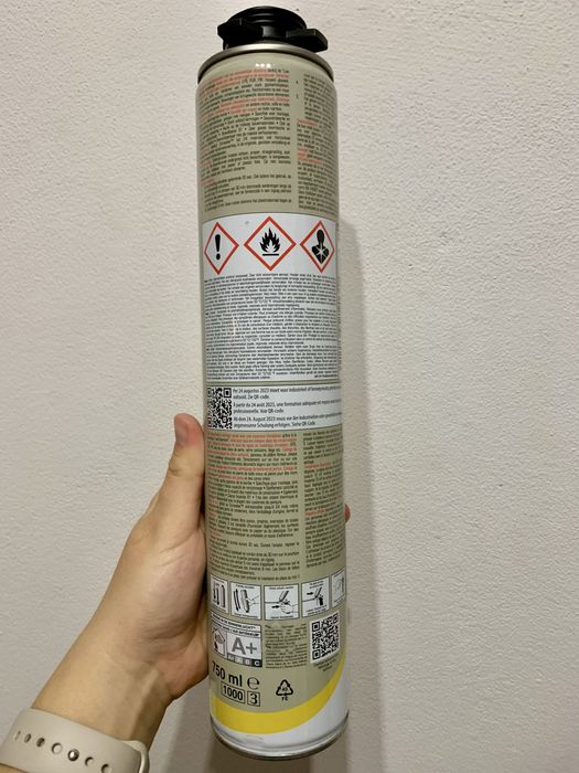 klej poliuretanowy w sprayu Rectavit Easy Fix