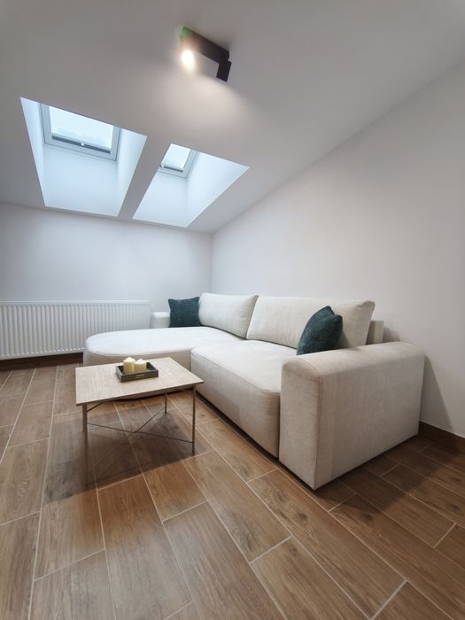 Wynajmę kawalerkę
Mieszkanie jest nowe, w pełni umeblowane i wy