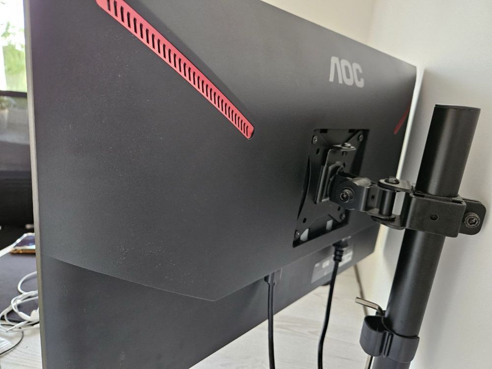 Monitor AOC 25g3zm 240hz