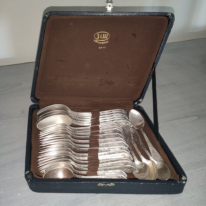 Набор столовых мельхиоровых приборов ЗіШ 24 предмета