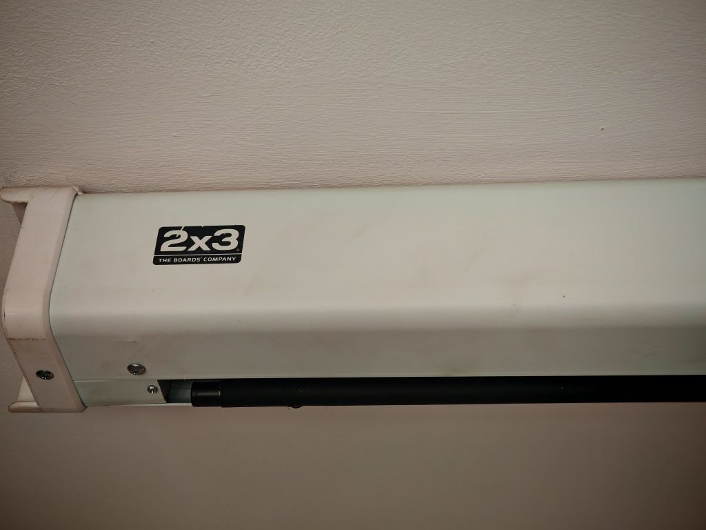 Ekran projekcyjny 2x3 profi elektryczny 4:3