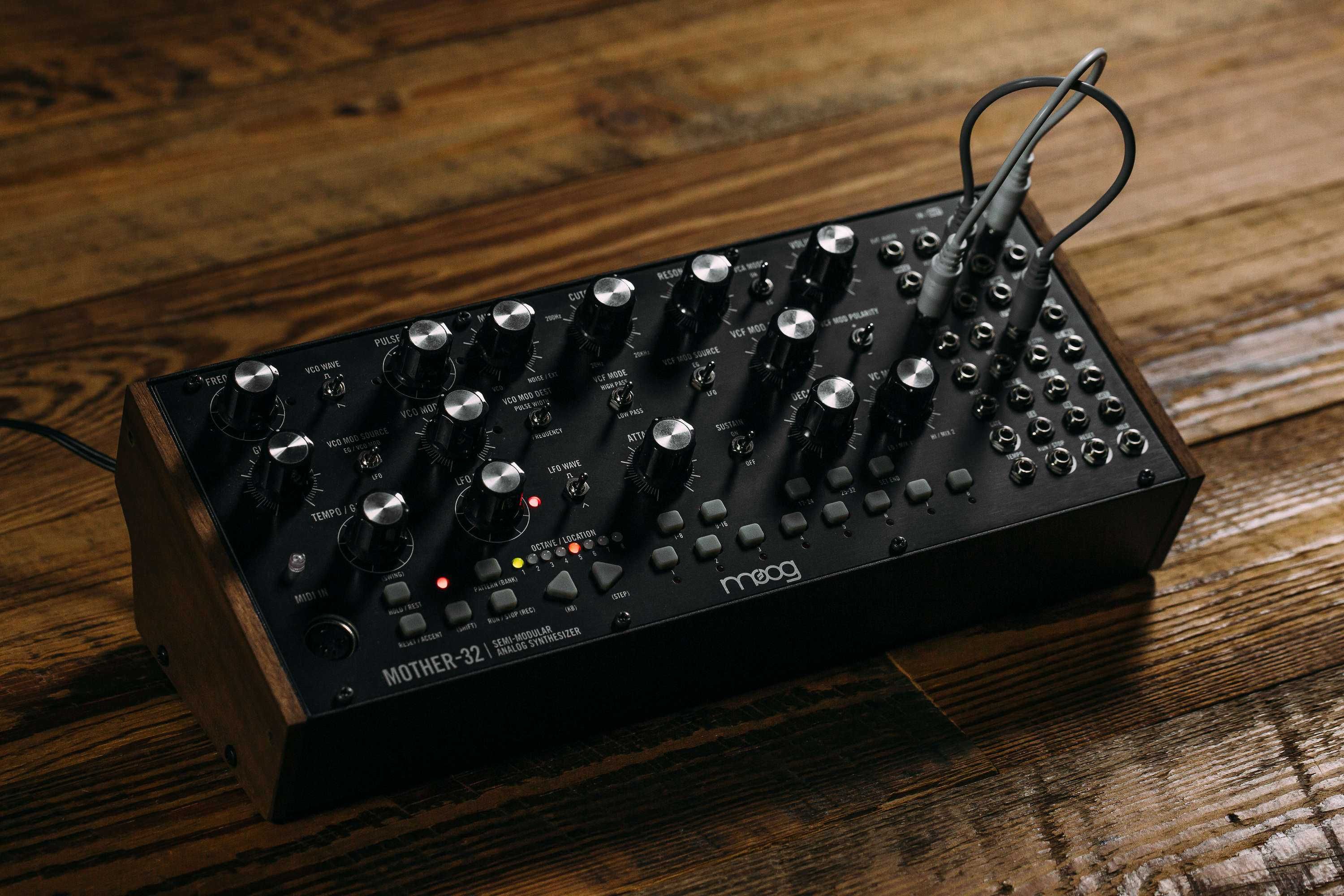 Moog mother-32 | аналоговий синтезатор