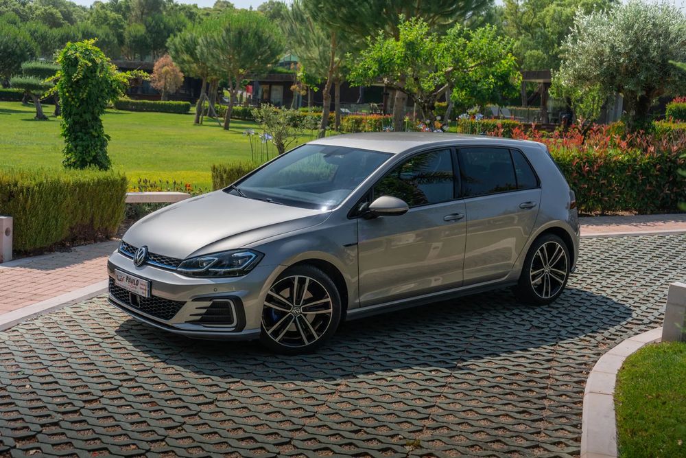 VW Golf 1.4 GTE Plug-In-Hybrid DSG