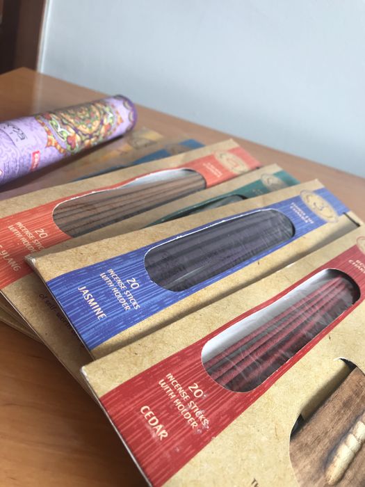 Kit de incenso com suportes