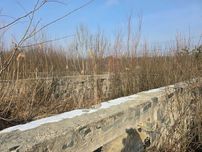 Ділянка на початку Іванівки з фундаментом. (26149411)