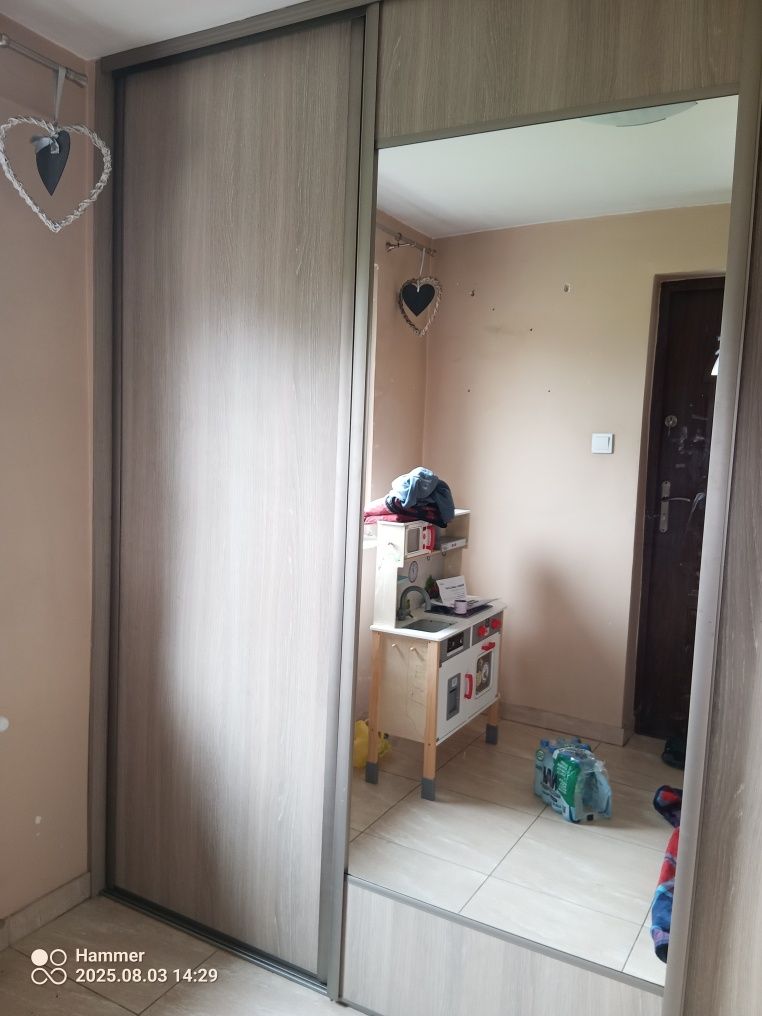 Szafa do zabudowy bardzo pojemna