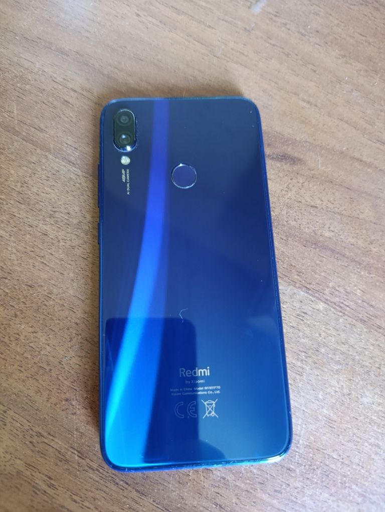 Продам Redmi Note 7 4/64 gb