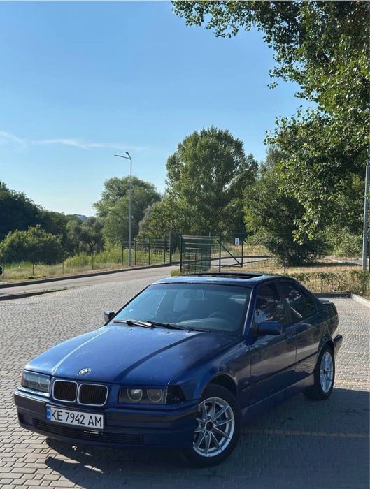 Продам БМВ е36 газ