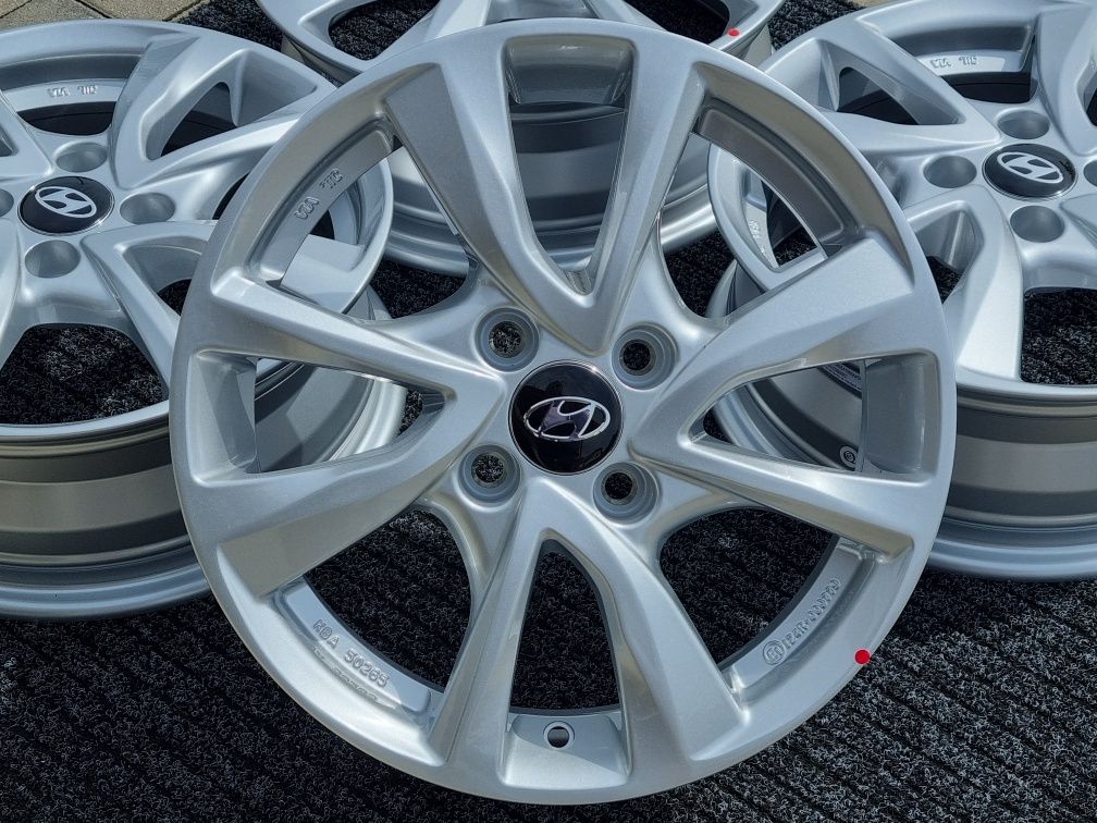 Hyundai 15 " nowe felgi alu i10 i20 Bayon Inster 4x100 srebro alufelgi