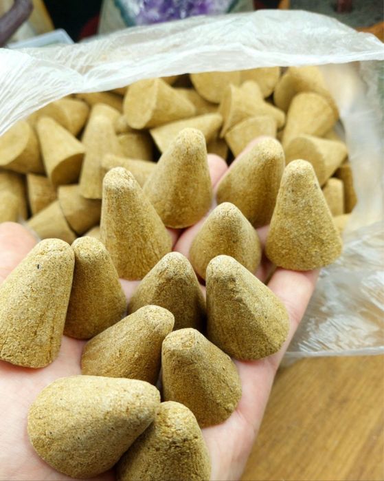 Ароматні конуси із стружки Пало Санто