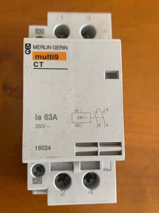 Contactor Montagem DIN 250v 63A 24v Merlin Gerin MULTI9 CT