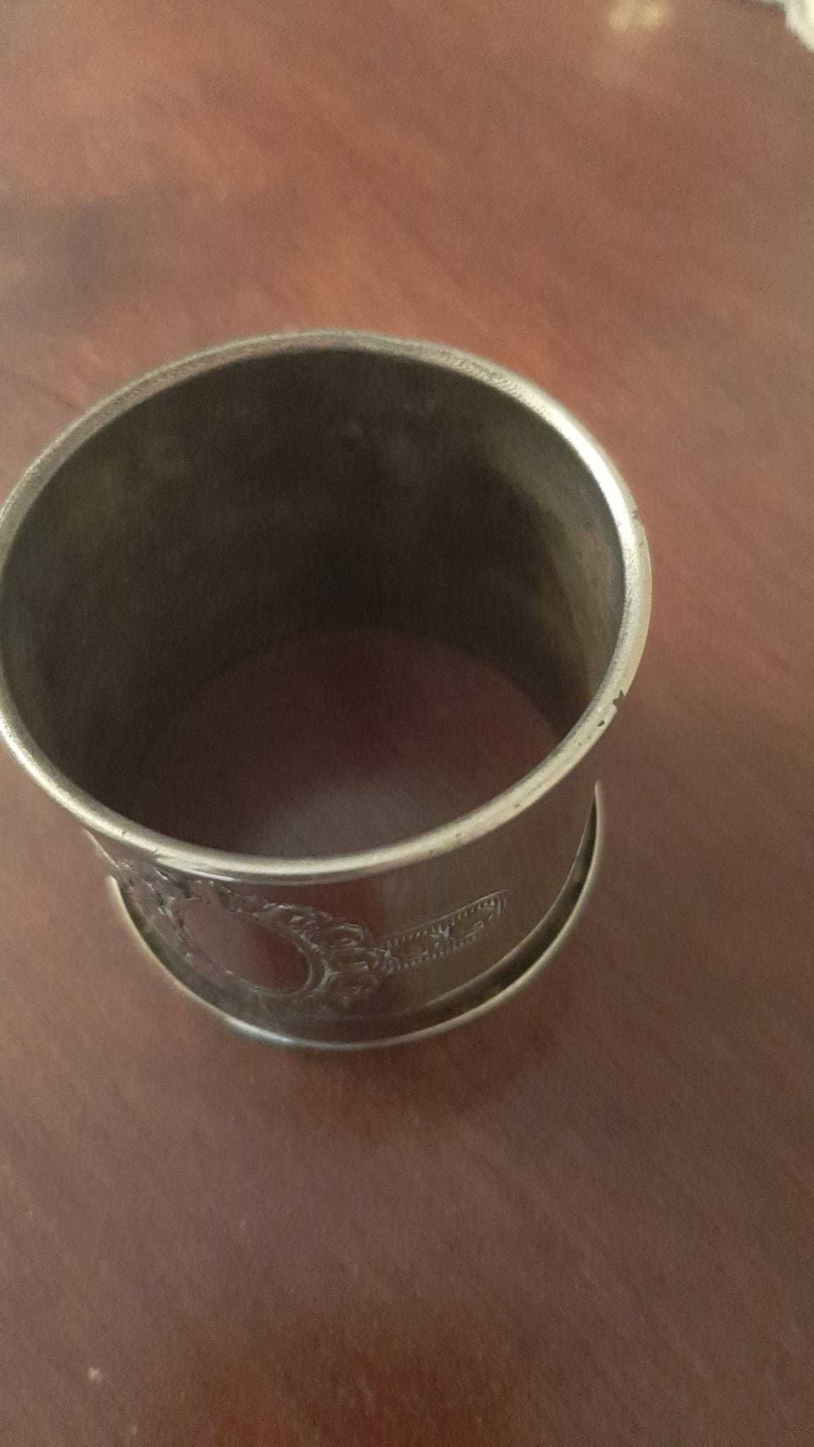 Copo para guardanapos em prata com mais de 100 anos