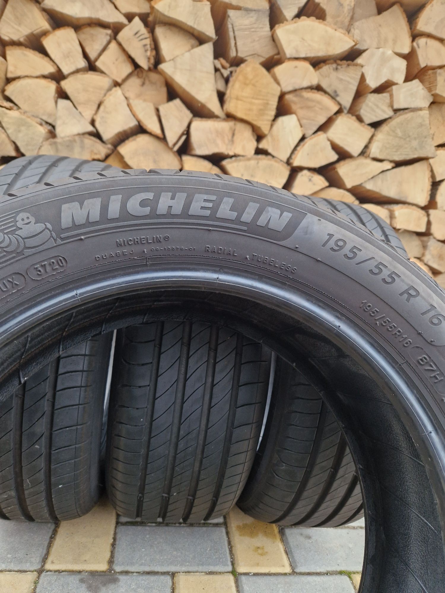 Michelin 195 55 16 primacy 4 шини комплект 
195 55 16