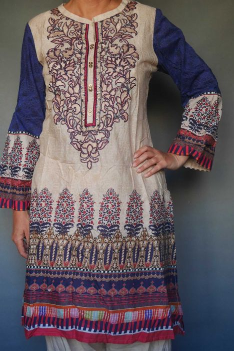 Туника индийская, сари