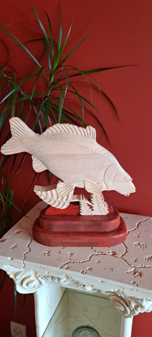 Puchar wędkarski karp trofea drewniana ryba
