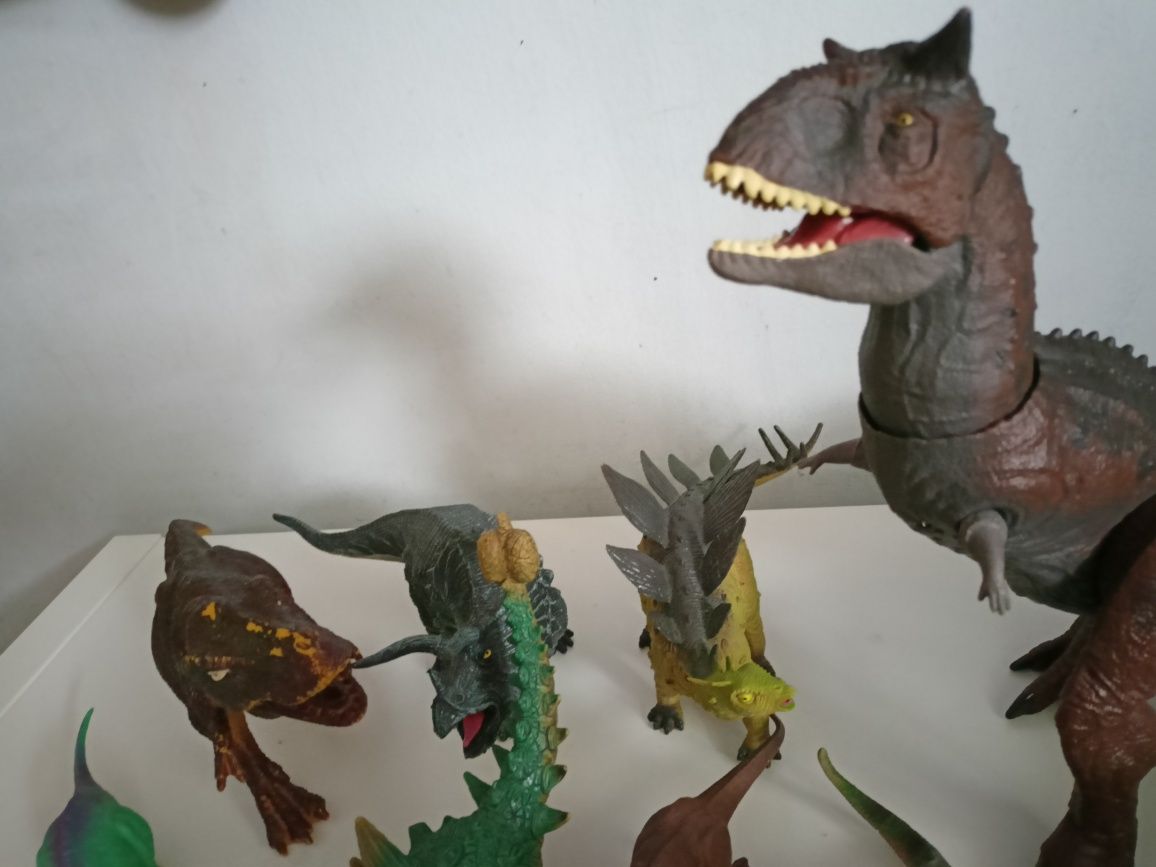 Dinozaury jurassic world