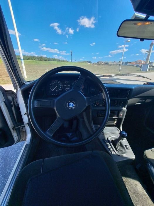 BMW 520i 2.0 (E28)