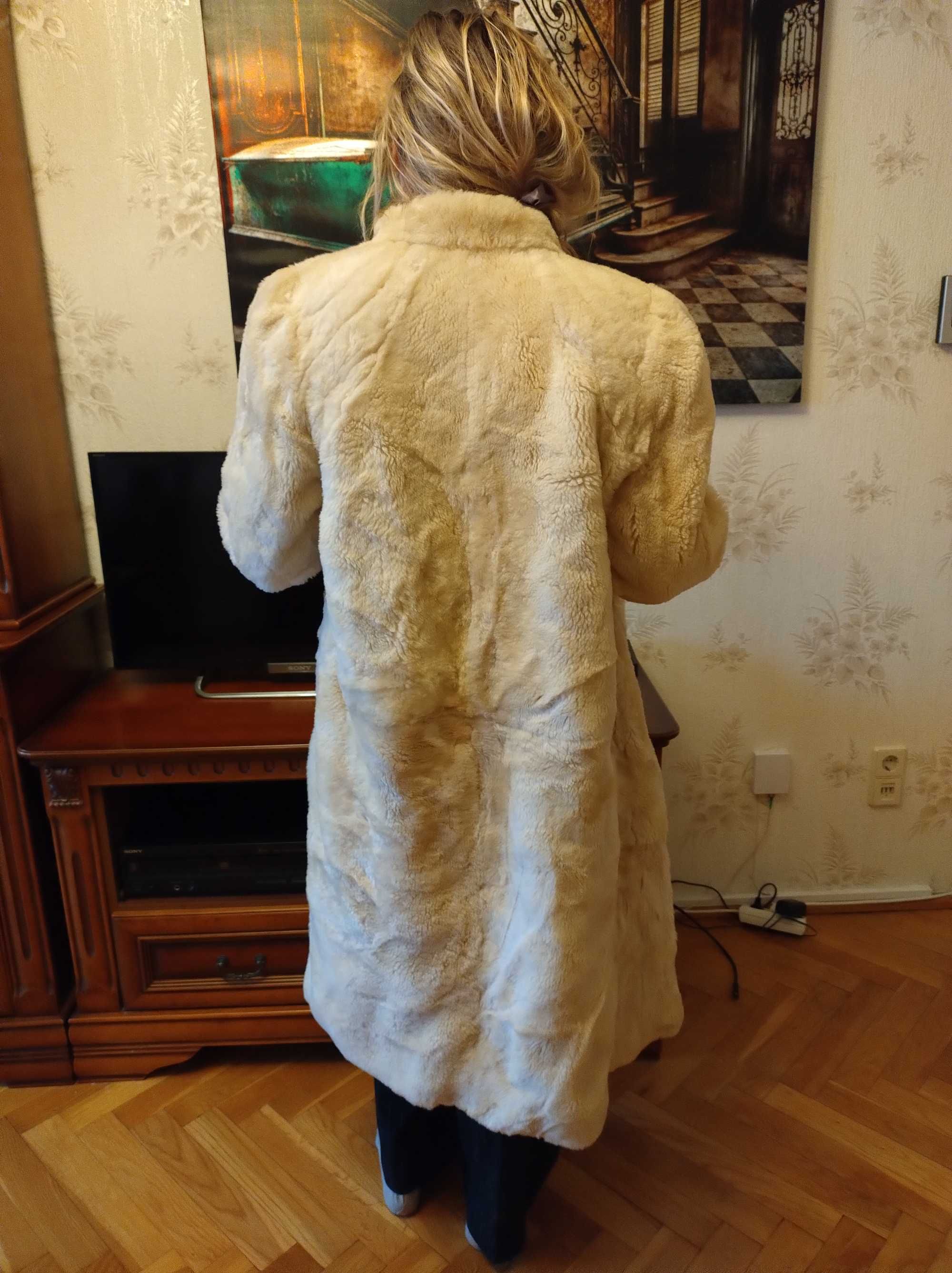 futrzany płasz furs ettex paris