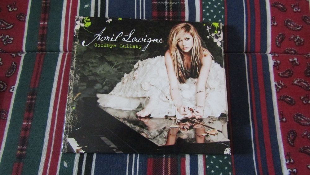 Cd Avril Lavigne Goodbye lullaby