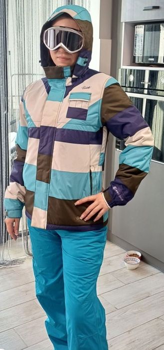 Класні лижні костюми