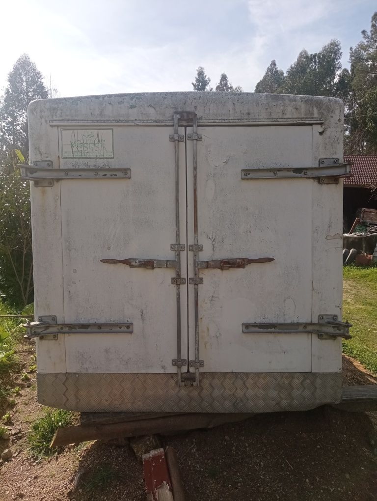 Contentor rígido negociável