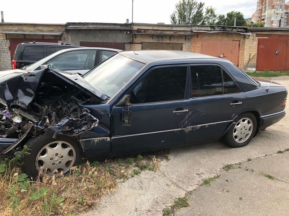 Mercedes W124 E320 1995г m104