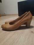 Buty czółenka skóra jasny brąz Lasocki 39
