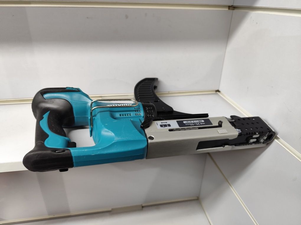 Makita DFR 550 акумуляторний шуруповерт стрічковий Макіта оригінал