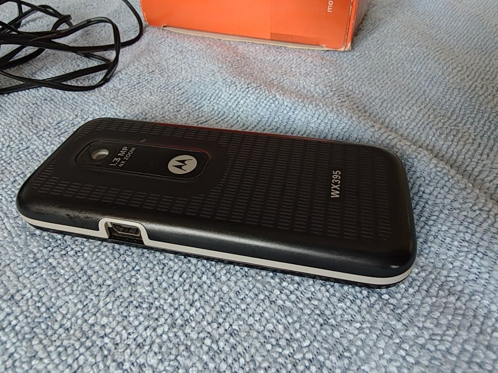 Sprzedam telefon komórkowy Motorola  wx395