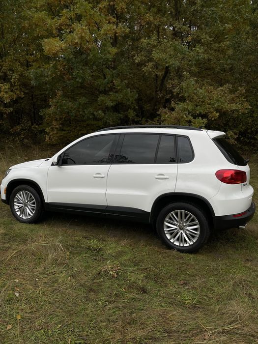 Продам авто фольсваген тігуан 2.0 бензин повний привід