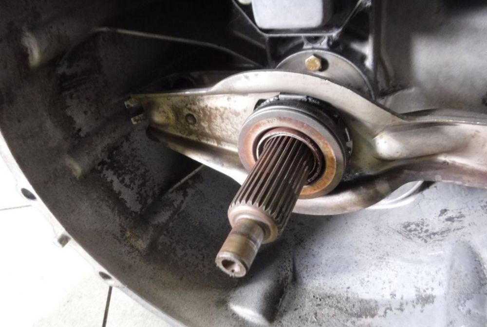 Коробка передач 2.3 дизель Sprinter Mercedes 208 308 408 711.603 g16-5