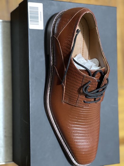 Стильні чоловічі шкіряні туфлі нові