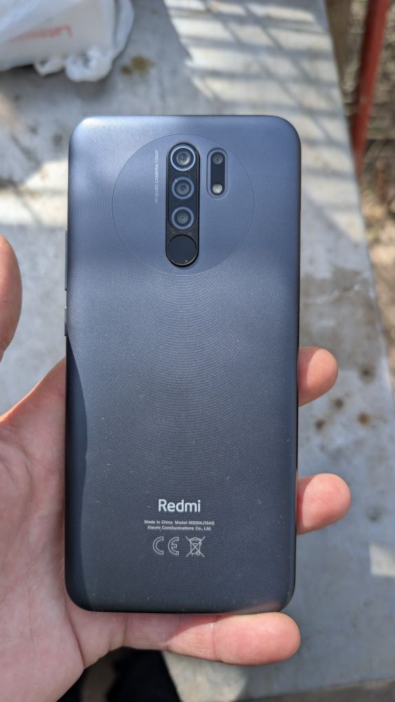 Продам телефон  Redmi 9