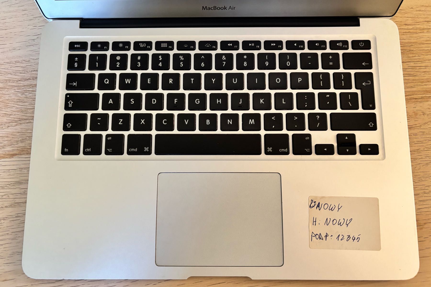 W dobrej cenie MacBooka AIR (a1466) 2015 r.