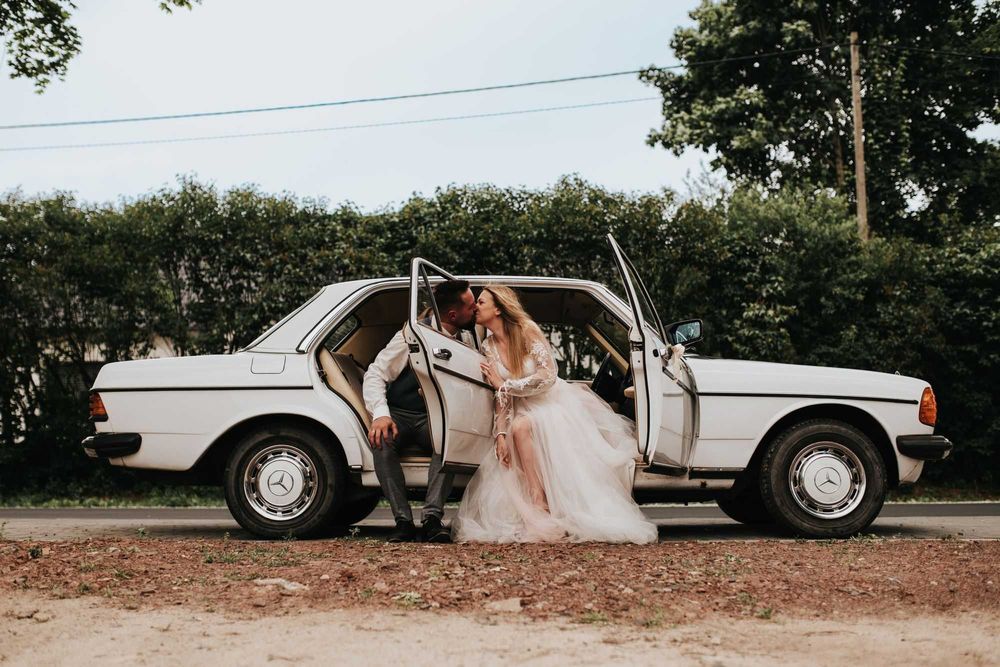 Zabytkowe Auta do Ślubu – Mercedes i Kultowy Ogórek na Wynajem! klasyk