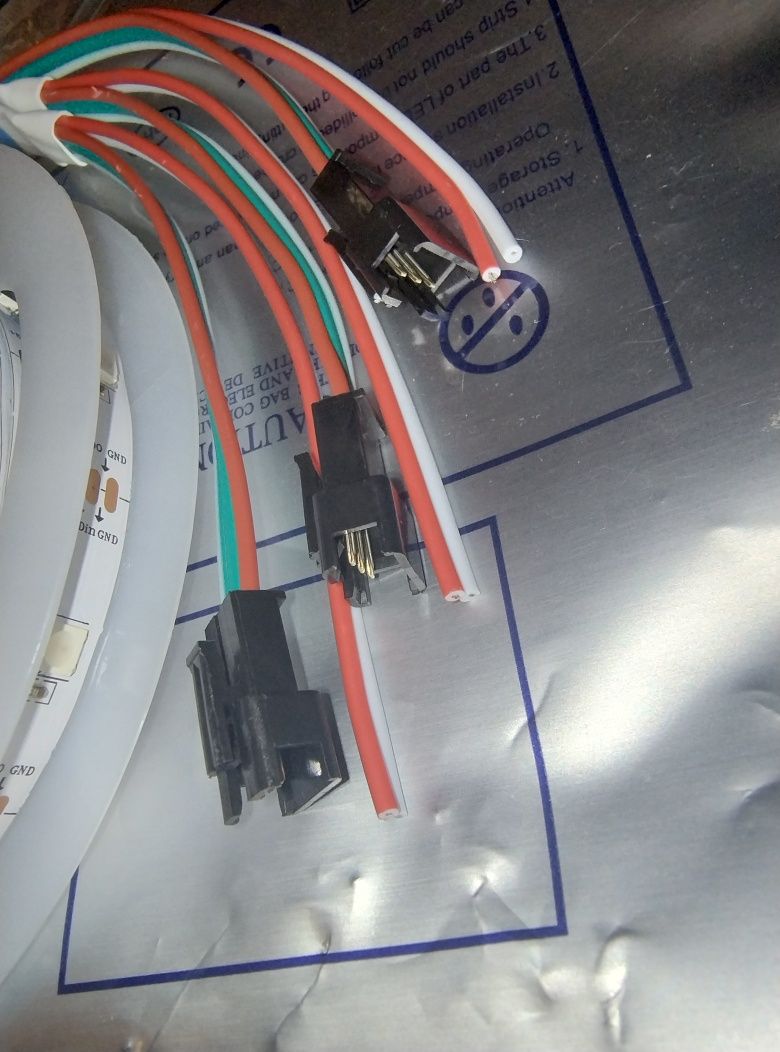 WS2812B trzy metry taśma 30 diod/metr z kontrolerem LED RGB