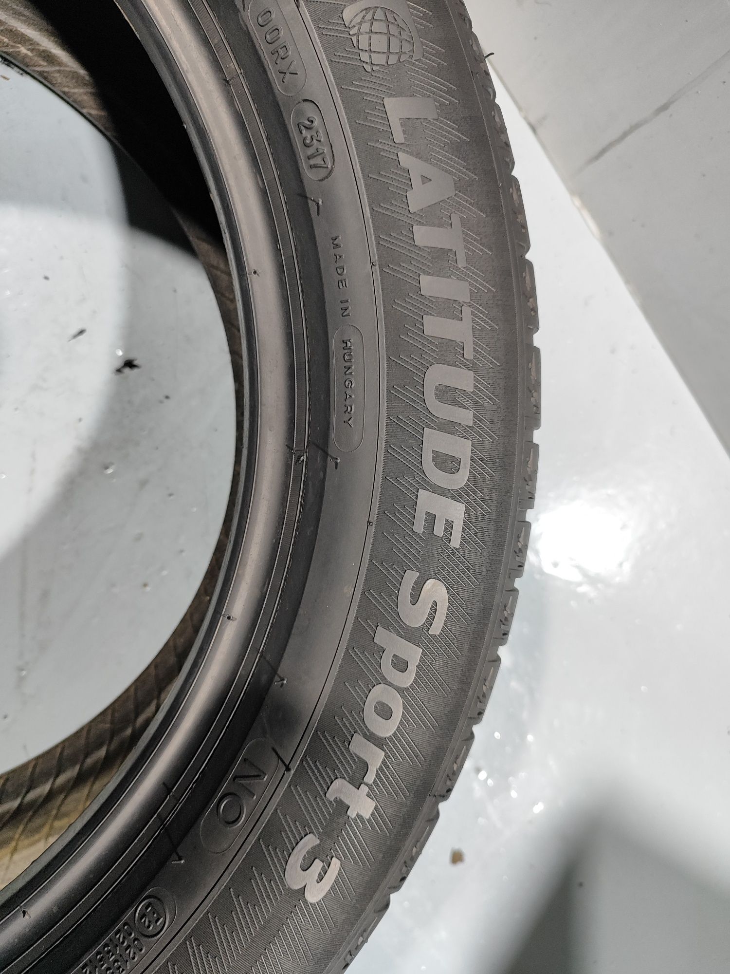 2 pneus semi novos 255-50R19 Michelin - Oferta dos portes