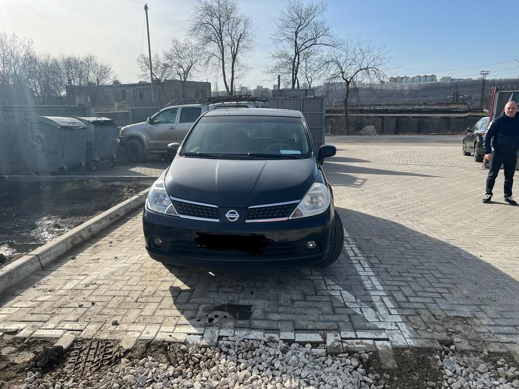 Продам Nissan Tiida