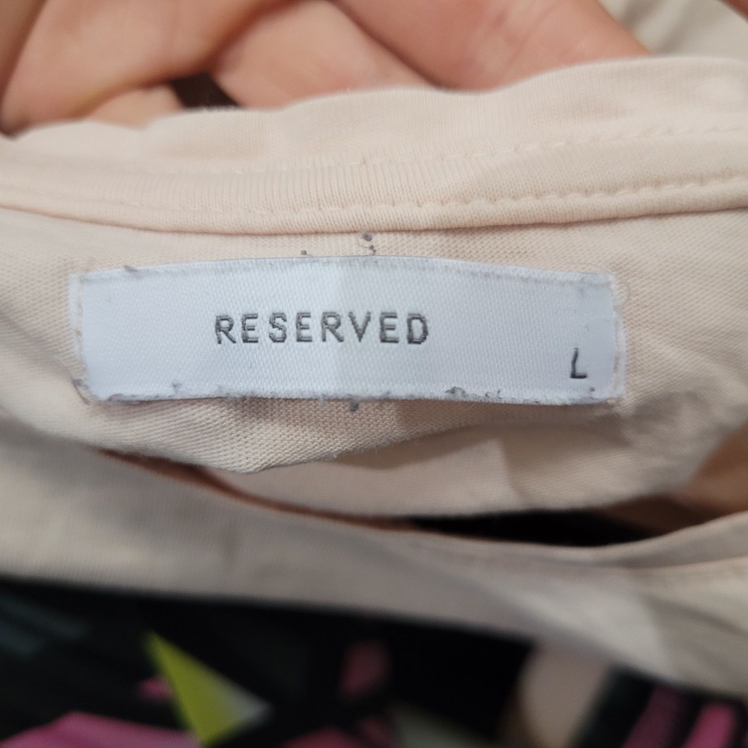 T-shirt damski reserved L