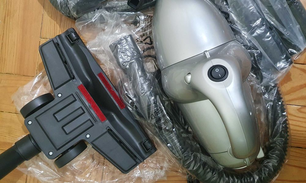 Aspirador / Soprador novo, na caixa