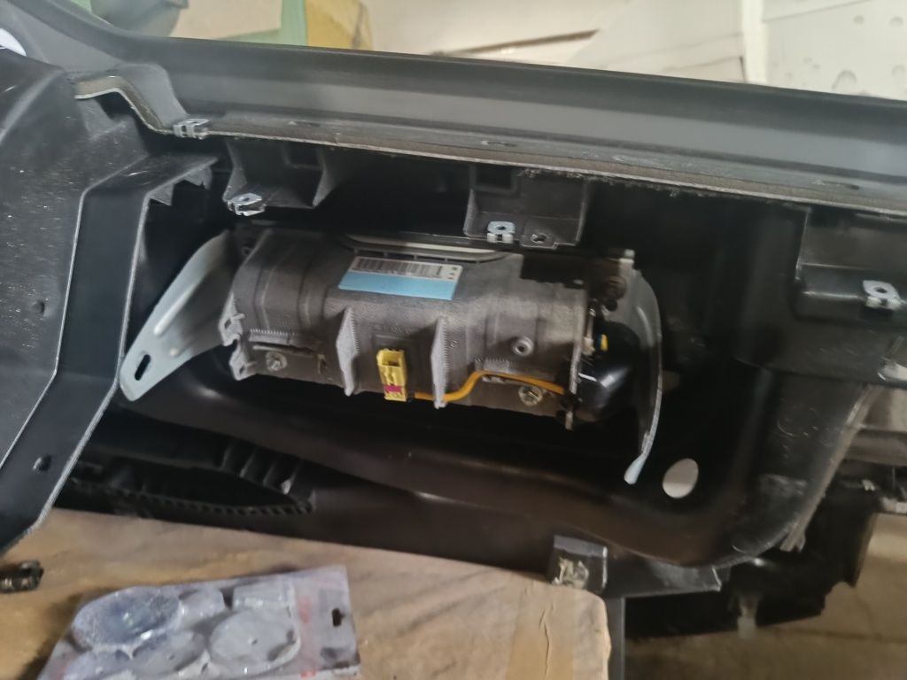 Торпедо панель airbag консоль Volkswagen Golf 6 2008-2014 Оригінал Б/В