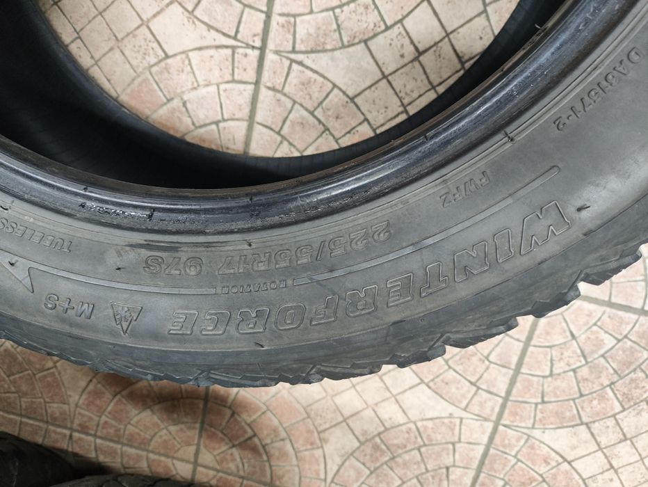 225/55 R17 Firestone Winterforce