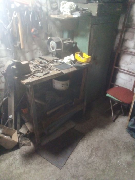 Продам гараж капитальный кооператив колос сухомлинского39((совхозная)